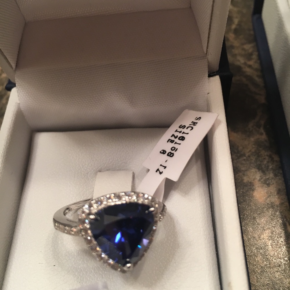 Tanzanite ring